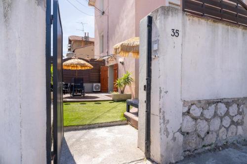 Utvendig, Monte Cristo - appt climatisé proche des plages (Monte Cristo - appt climatise proche des plages) near Parc Borély