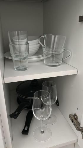 Central 2 Bed Apartment - Free WiFi! in สคอนทรู