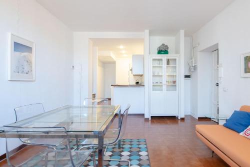Just Urban Stays - Bright 1BR apt 5 floor in the Center - Metro M2 and M4, Milan (photo 7)