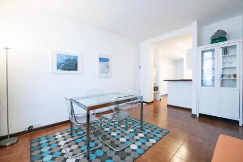Just Urban Stays - Bright 1BR apt 5 floor in the Center - Metro M2 and M4, Milan (photo 4)