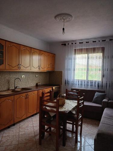 R-Ene in Fushëbardhë