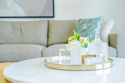 Peaceful 2BR Retreat Near Burj Al Arab, Dubai (Foto 7)