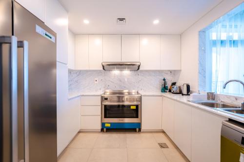 บริการและสิ่งอำนวยความสะดวก, Peaceful 2BR Retreat Near Burj Al Arab near เบอจ์ อัลอาหรับ