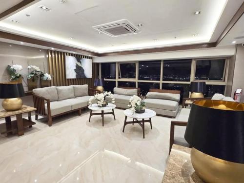 Cozy Easy Escape, Metro Manila