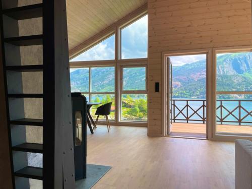 FjordCabin Preikestolen in Forsand