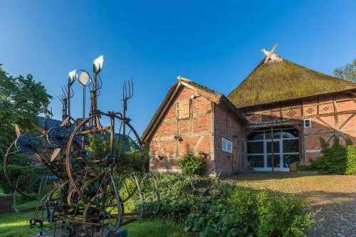 Reetdachhaus mit Elbblick in Lenzerwische, Deutschland