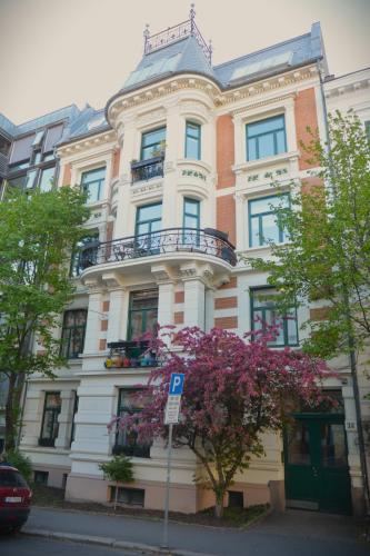 Elegant & Quiet Apartment in Historic House - Prime Location in Oslo West, Oslo (foto 10)