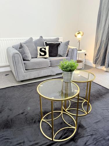 Spacious 5-Bedroom house close to station gîte à louer Catford Railway Station