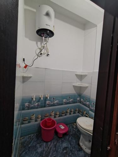 Kamar Mandi, Down Hill Homestays in Ram Gaon