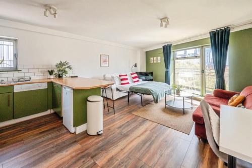 City Centre Snow Hill Apartment (Sleeps 6), Birmingham (photo 5)