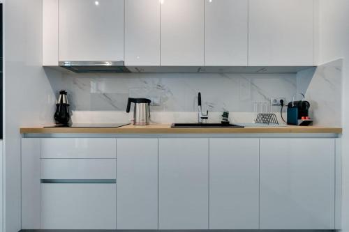 Premium Stay at a Stunning Residence in Zografou