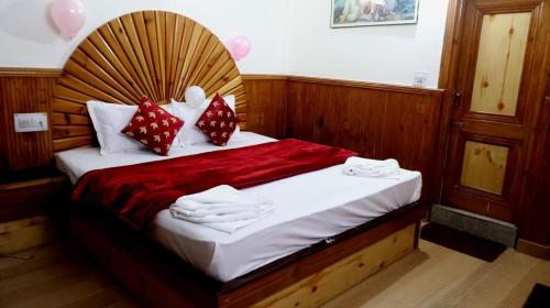 Hotel Him Parvat - Wadgaon