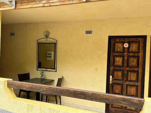 Pintu masuk, Appartement convivial à Marignana, proche de la nature (Appartement convivial a Marignana, proche de la nature) in Evisa