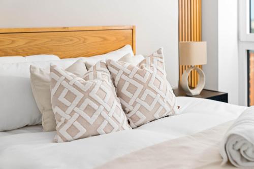 Luxury 2 Bedroom Apartment - Juliet Balcony - Fast WiFi - Netflix 706SW, Birmingham (photo 10)