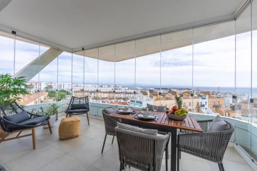 Two-Bedroom Apartment with Terrace and Sea View image 9