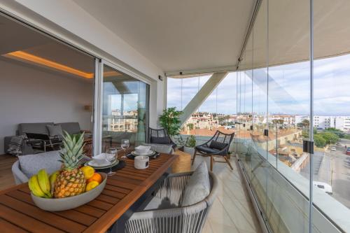 Two-Bedroom Apartment with Terrace and Sea View image 8