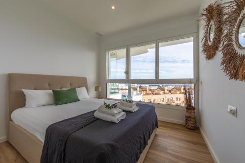 Two-Bedroom Apartment with Terrace and Sea View image 4