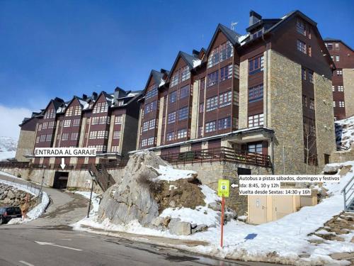 ICIAR - Dúplex by Cardi Suites - Apartment - Formigal