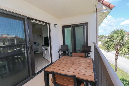 Ocean Village Club H35 - image 35