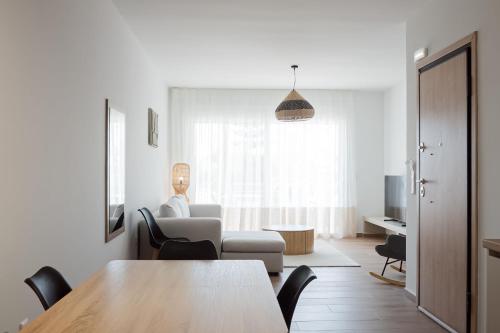 편의 시설/서비스, Amar V in 레차이오