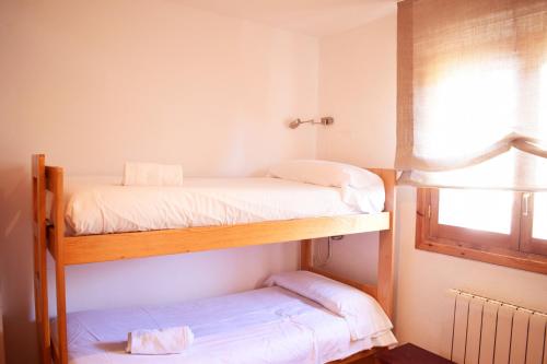 Saliecho. Acogedor apto de montaña. Piscina y buenas vistas - image 2