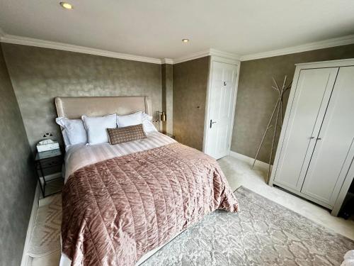 Stylish City Centre Apartment, Bath (photo 9)