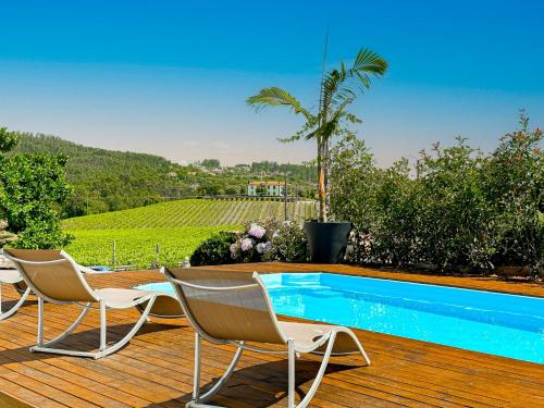 Moradia Moderna T4 com Piscina gîte à louer Britelos