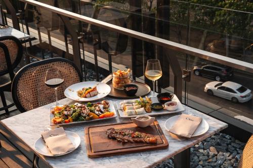 Restaurant, CASCADE HOTEL BANGKOK in Thonburi