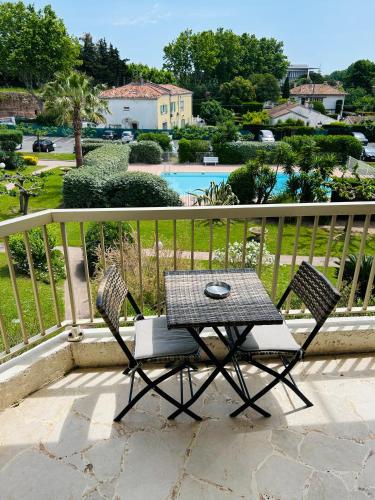 Studio de standing climatisé, avec piscine, proche de la mer (Studio de standing climatise, avec piscine, proche de la mer) in Frejus városközpont