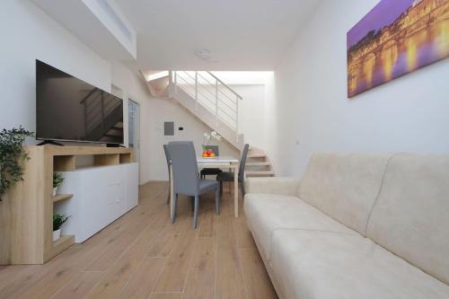 Villa Indipendente · Due Bagni · San Lorenzo, Roma (foto 5)