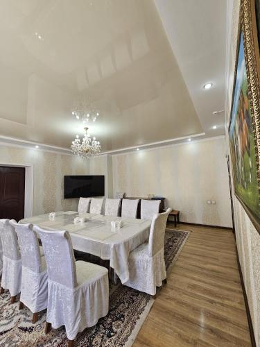 Restauracja, Yassy hotel, Turkistan in Turkiestan
