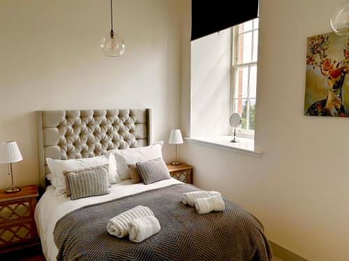 38 Great Glen Townhouse Inverness - Tap to explore photos