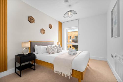 Stylish Two Bedroom Apartment - Two Bathrooms - Balcony - Fast WiFi 405SW, Birmingham (fotografie 9)