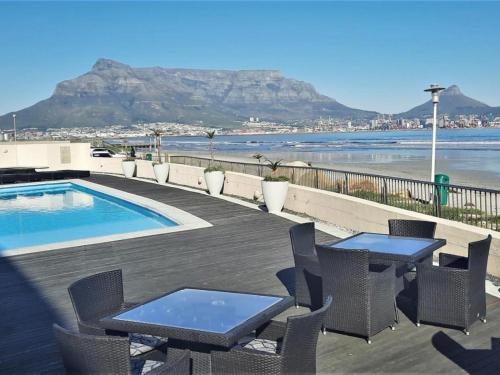 Lagoon Shoreline Penthouse - image 13