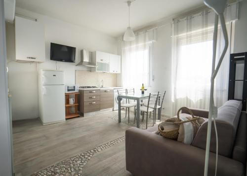One-Bedroom Apartment image 6