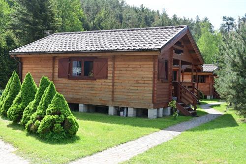 2 bedrooms, 6 beds