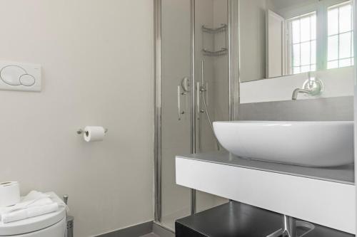 La Dolce Vita - Elegant retreat in the heart of Rome, Рим (фото 9)