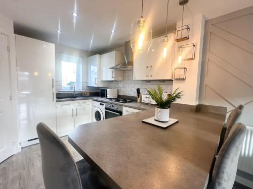 Ruby Place by Blue Skies Stays, Hartlepool