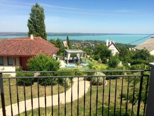 Azur Villa 1 - Panoramic Escape in Balatonalmádi