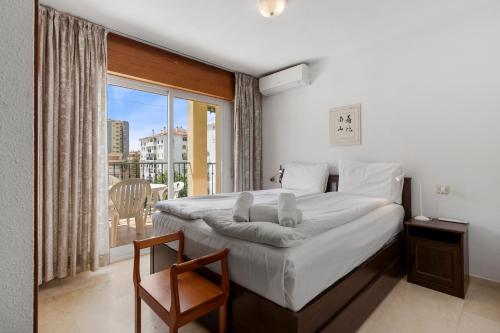Apt ideal location by Costarentals - Ref 138 - image 4