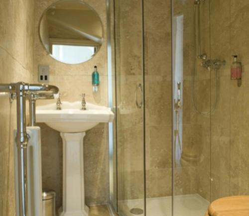 Cathedral View Guest House - image 4