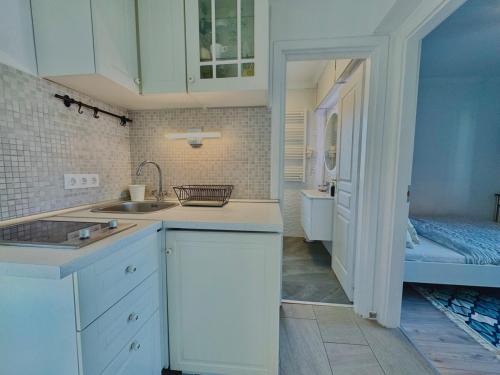 Azur Villa 2 - Panoramic Escape in Balatonalmadi