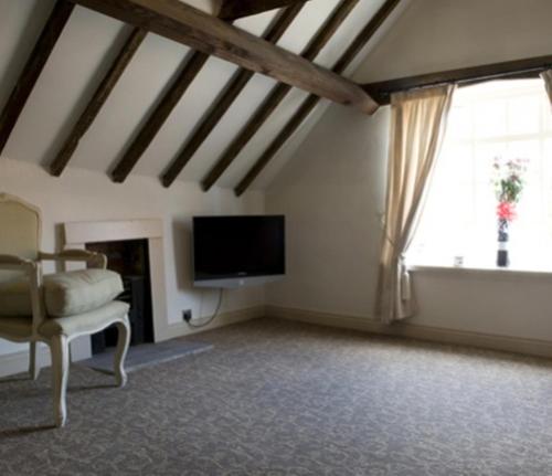 Cathedral View Guest House - image 3