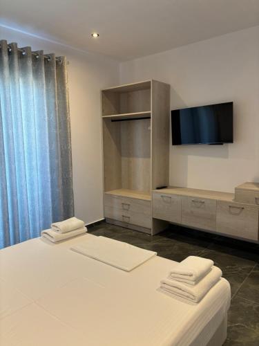 Two-Bedroom Apartment image 8