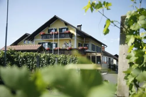 Weingut Giessauf-Nell in Klöch, Österreich