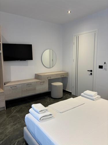 Two-Bedroom Apartment image 6
