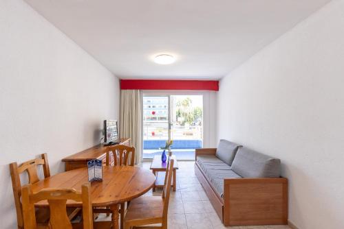 One-Bedroom Apartment (4 Adults) image 4