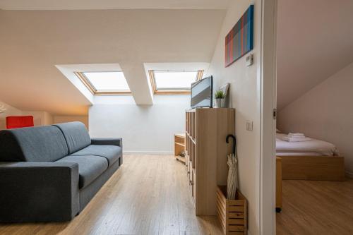 One-Bedroom Apartment image 10