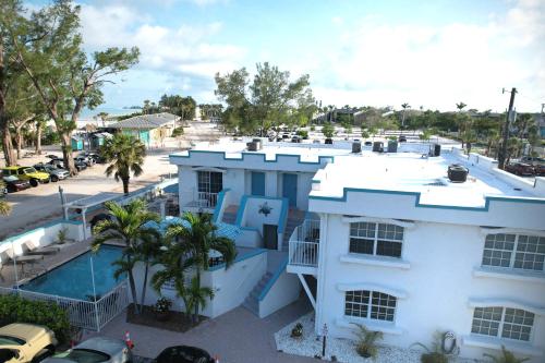 Alamanda Villa on Holmes Beach - image 13