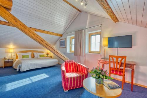 room detail thumbnail 0